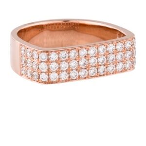 Elegant Rose Gold Diamond Ring